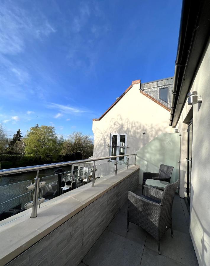 The Three Pickerels Bed and Breakfast Mepal Εξωτερικό φωτογραφία