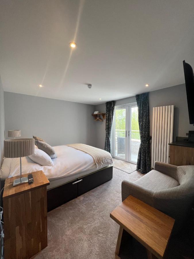 The Three Pickerels Bed and Breakfast Mepal Εξωτερικό φωτογραφία